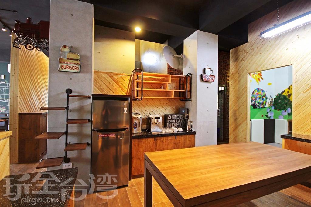 Ark Stay方舟文旅山嵐新館溜滑梯商務民宿 Jiji Luaran gambar